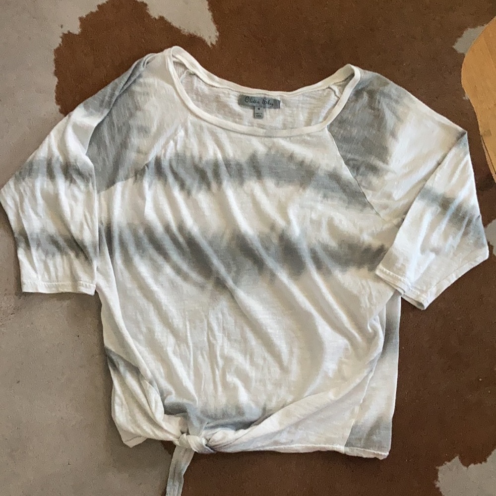 ❤️‍🔥 $5 ❤️‍🔥 or 3 /$12 ❤️‍🔥 Tie Dye 3/4 Sleeve Top by Olivia Sky - M